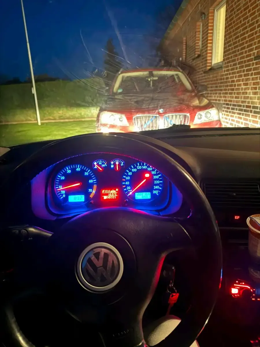 Occasion VW Golf 105 ch (77 kW) 2003 Bleue Coupé