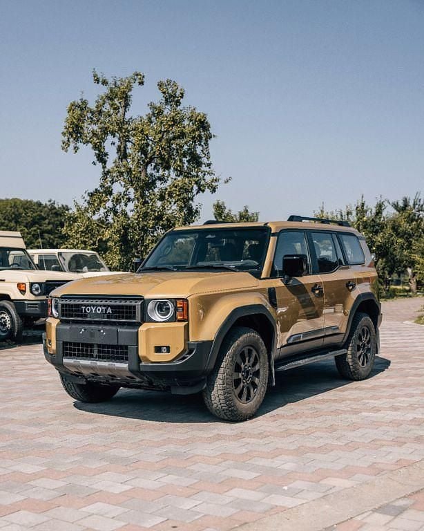 Neu Toyota Prado Edition 280 PS (205 kW) 2025 Beige SUV