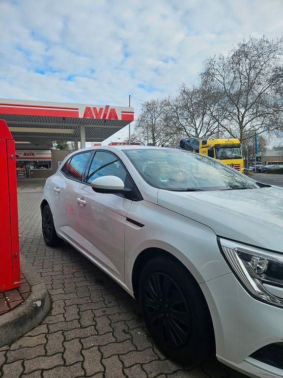 Gebraucht Renault Mégane IV Experience 101 PS (74 kW) 2017 Weiß Limousine