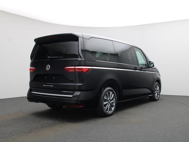 Gebraucht VW Multivan Style 245 PS (180 kW) 2025 Deep black perleffekt Van
