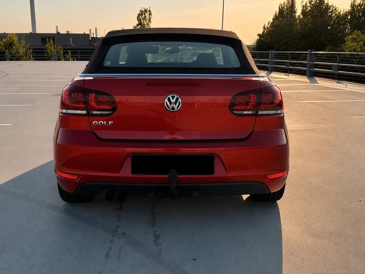 Gebraucht VW Golf Cabriolet Highline 140 PS (102 kW) 2012 Rot Cabrio