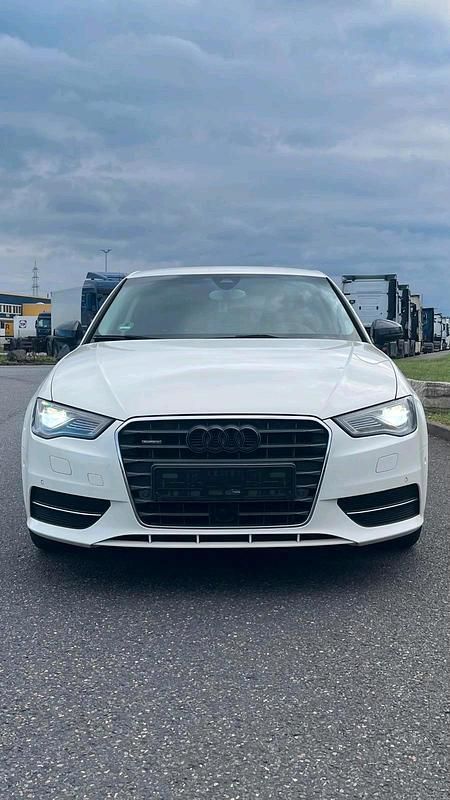 Gebraucht Audi A3 180 PS (132 kW) 2014 Weiß Coupé