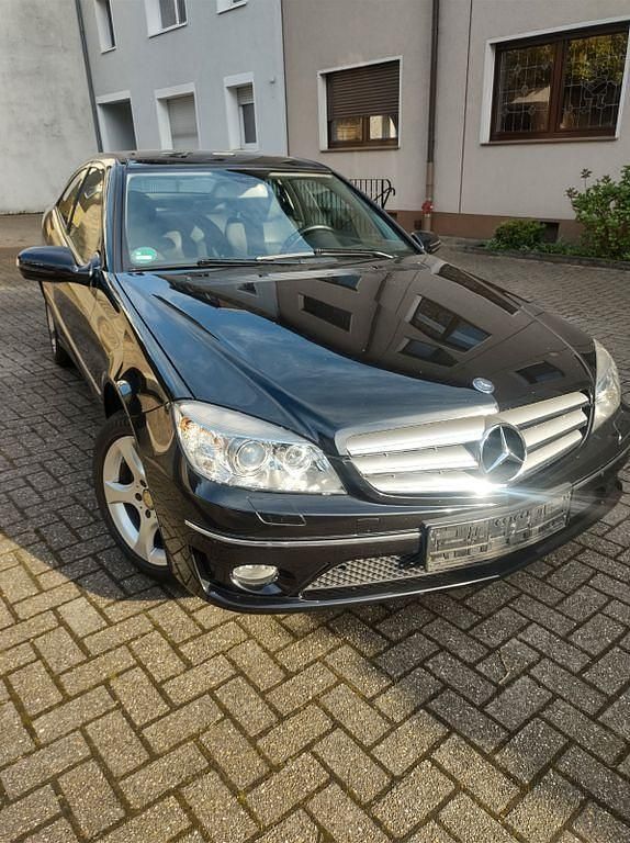 Gebraucht Mercedes CLC180 143 PS (105 kW) 2009 Schwarz Kleinwagen