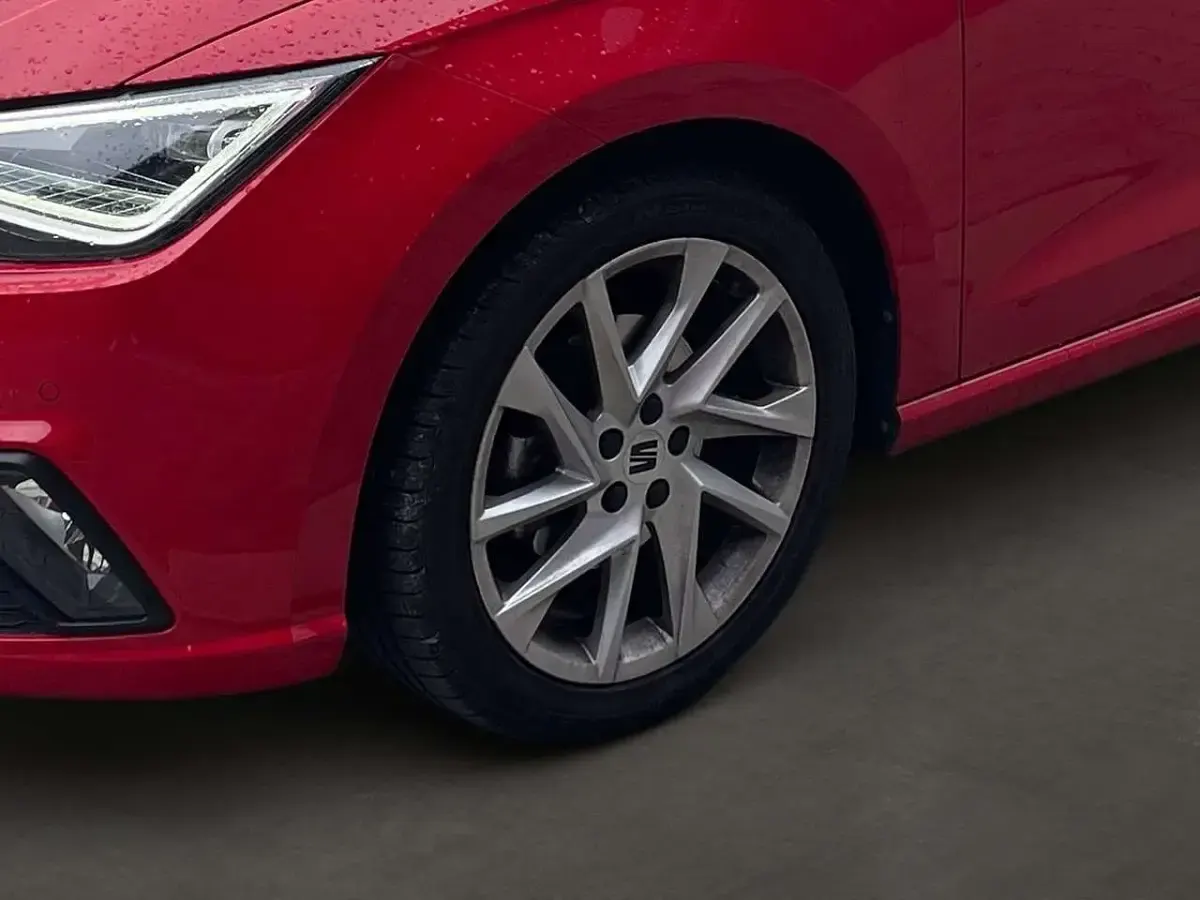 Gebraucht Seat Ibiza FR 110 PS (80 kW) 2023 Reinrot Kleinwagen