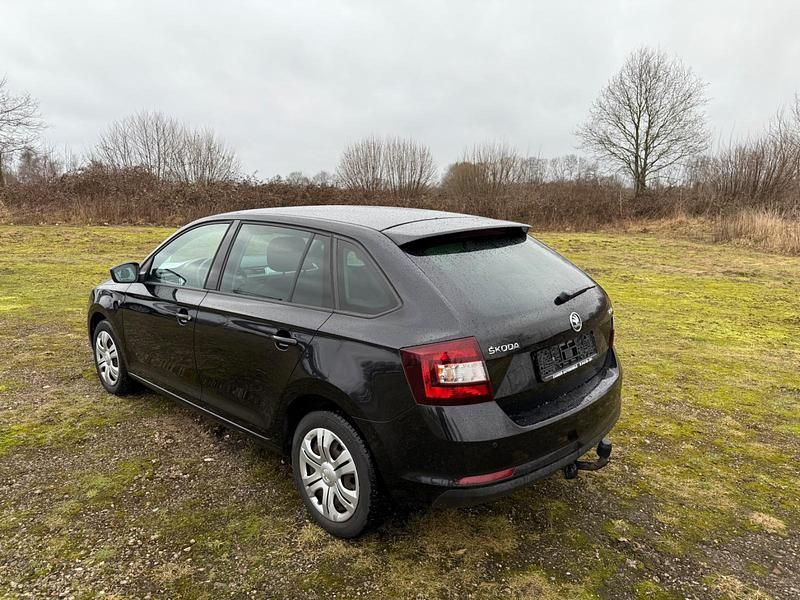 Gebraucht Skoda Rapid 86 PS (63 kW) 2014 Schwarz Kleinwagen