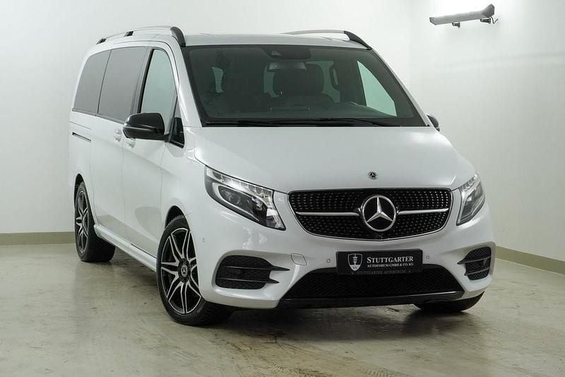 Bergkristallweiß Gebraucht 2021 Mercedes V300 AMG line Van / Kleinbus | 47.900 € (Guter Preis) - Bild 1/4
