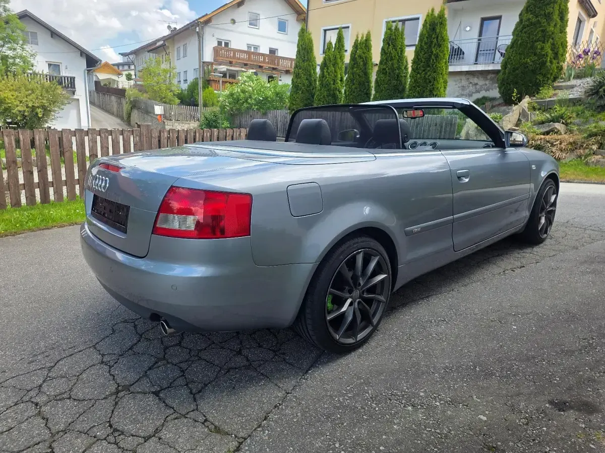 Gebraucht Audi A4 Cabriolet S-Line 163 PS (119 kW) 2004 Grau Cabrio