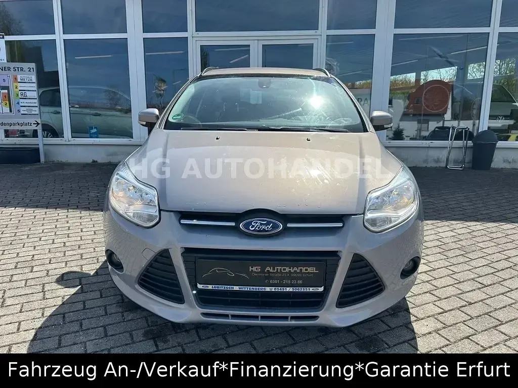 Second-hand Ford Focus SYNC Edition 116 CP (85 kW) 2014 Argintiu Berlinǎ