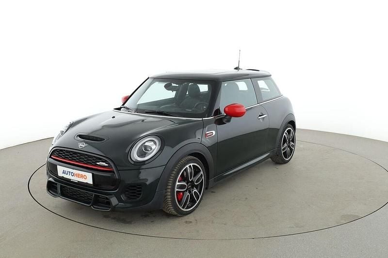 Gebraucht Mini John Cooper Works 231 PS (169 kW) 2020 Grün Kleinwagen