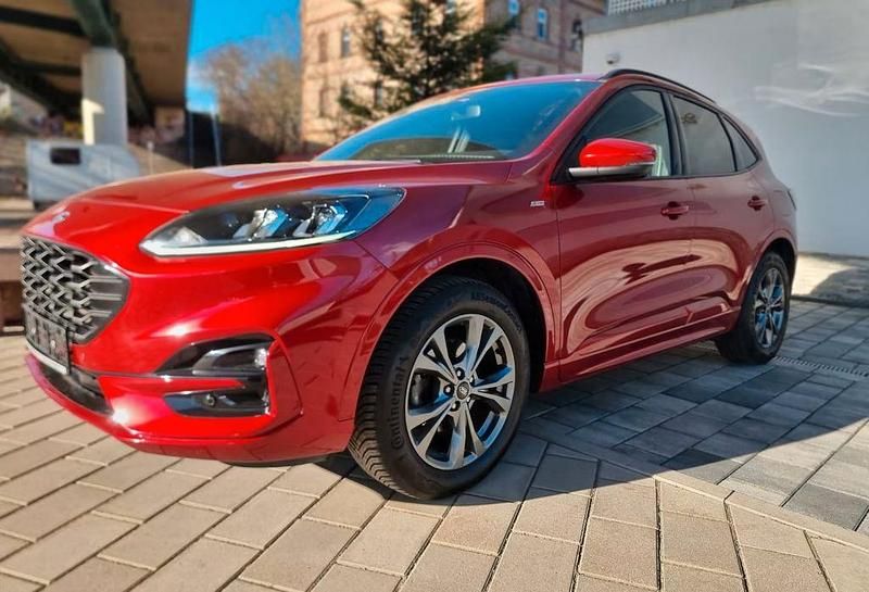 Gebraucht Ford Kuga ST-Line X 150 PS (110 kW) 2021 Rot SUV