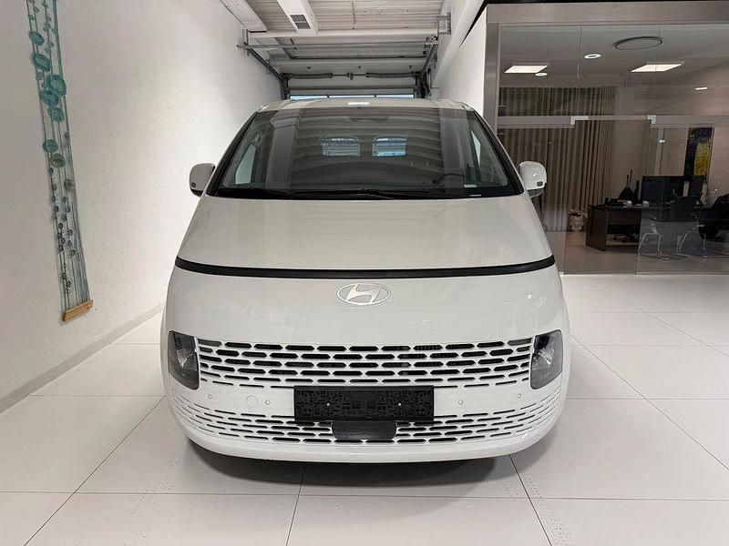 Neu Hyundai Staria 224 PS (164 kW) 2025 Weiß Van / Kleinbus