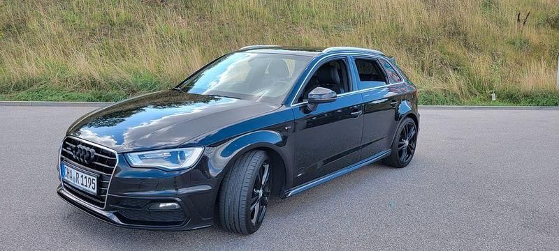 Schwarz Gebraucht 2013 Audi A3 S-Line Limousine | 12.200 € (Fairer Preis) - Bild 1/4