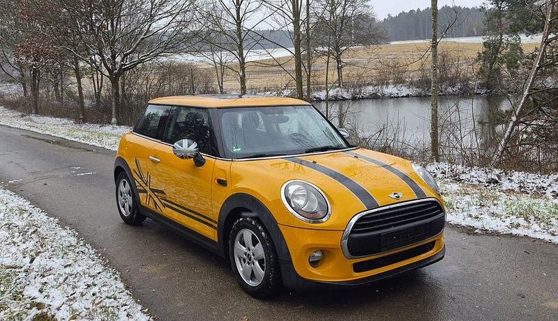 Gebraucht Mini ONE 75 PS (55 kW) 2017 Orange Kleinwagen