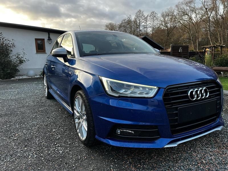 Gebraucht Audi A1 S-Line 95 PS (69 kW) 2017 Blau Kleinwagen