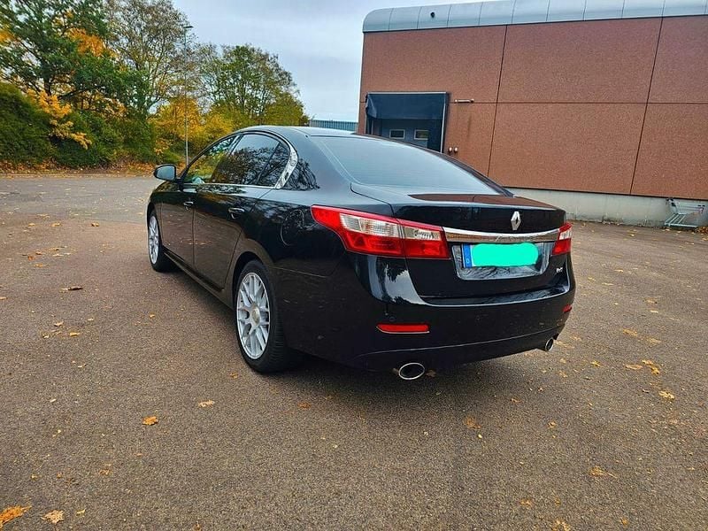 Gebraucht Renault Latitude 241 PS (177 kW) 2013 Schwarz Limousine