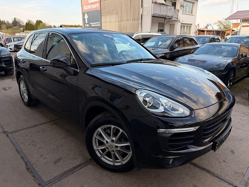 Second-hand Porsche Cayenne 262 CP (192 kW) 2015 Negru SUV