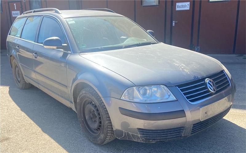 Second-hand VW Passat 102 CP (75 kW) 2005 Gri Break