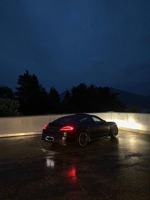 Gebraucht Porsche Panamera 4S 420 PS (308 kW) 2014 Schwarz Limousine