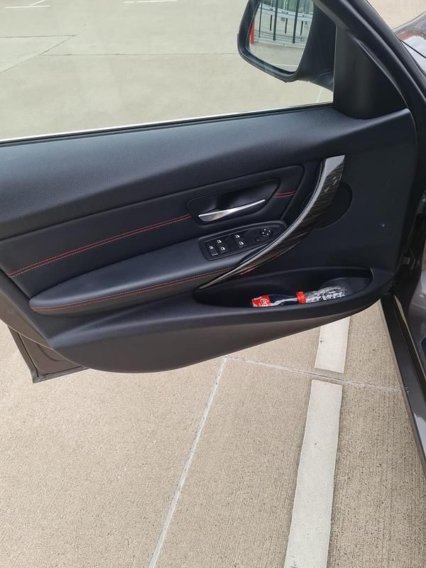 Gebraucht BMW 318 143 PS (105 kW) 2012 Limousine