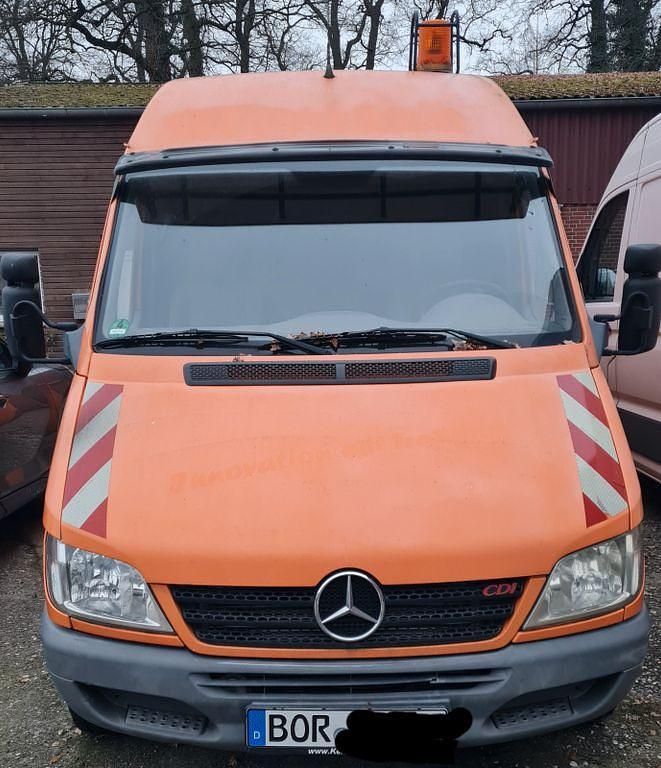 Gebraucht Mercedes Sprinter 129 PS (94 kW) 2005 Orange Van