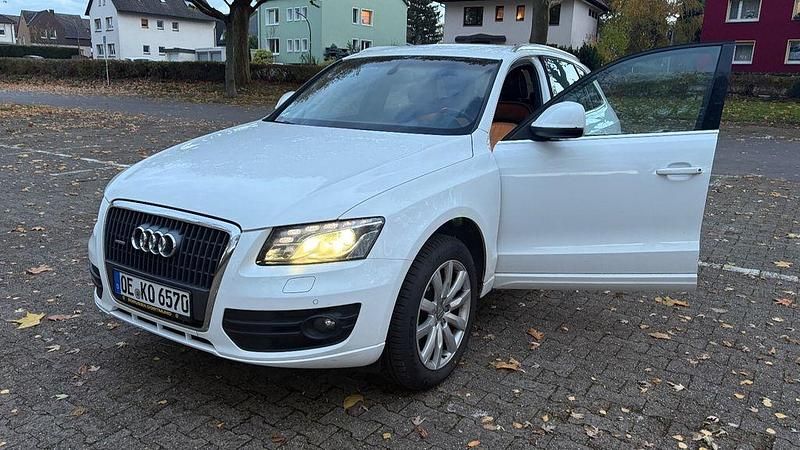 Weiß Gebraucht 2011 Audi Q5 SUV | 11.900 € (Etwas zu teuer) - Bild 1/4