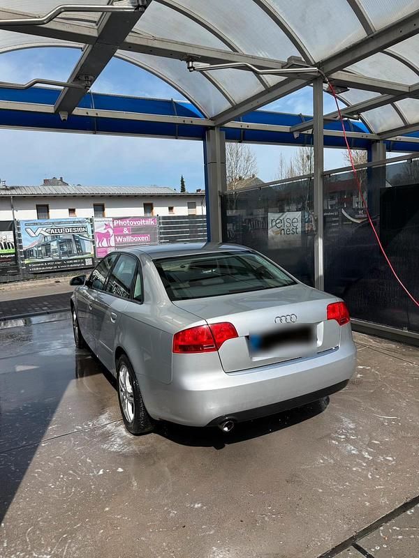 Gebraucht Audi A4 140 PS (102 kW) 2007 Silber Limousine