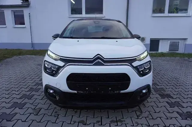 Usata Citroën C3 Shine 125 CV (91 kW) 2021 Bianco Utilitaria