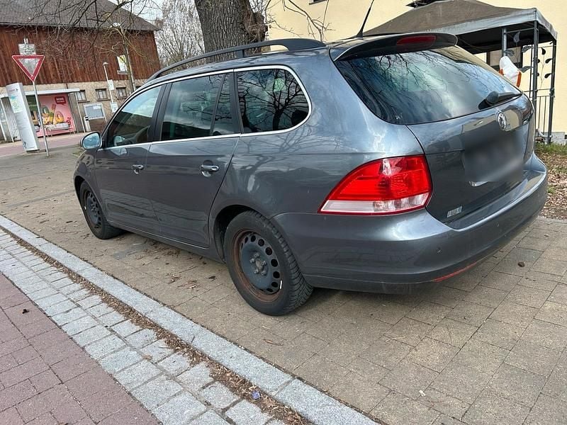 Gebraucht VW Golf V 105 PS (77 kW) 2009 Kombi
