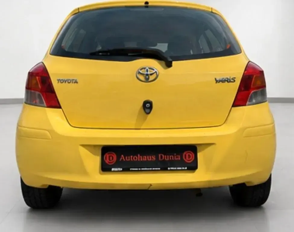 Gebraucht Toyota Yaris Cool 101 PS (74 kW) 2009 Gelb Kleinwagen
