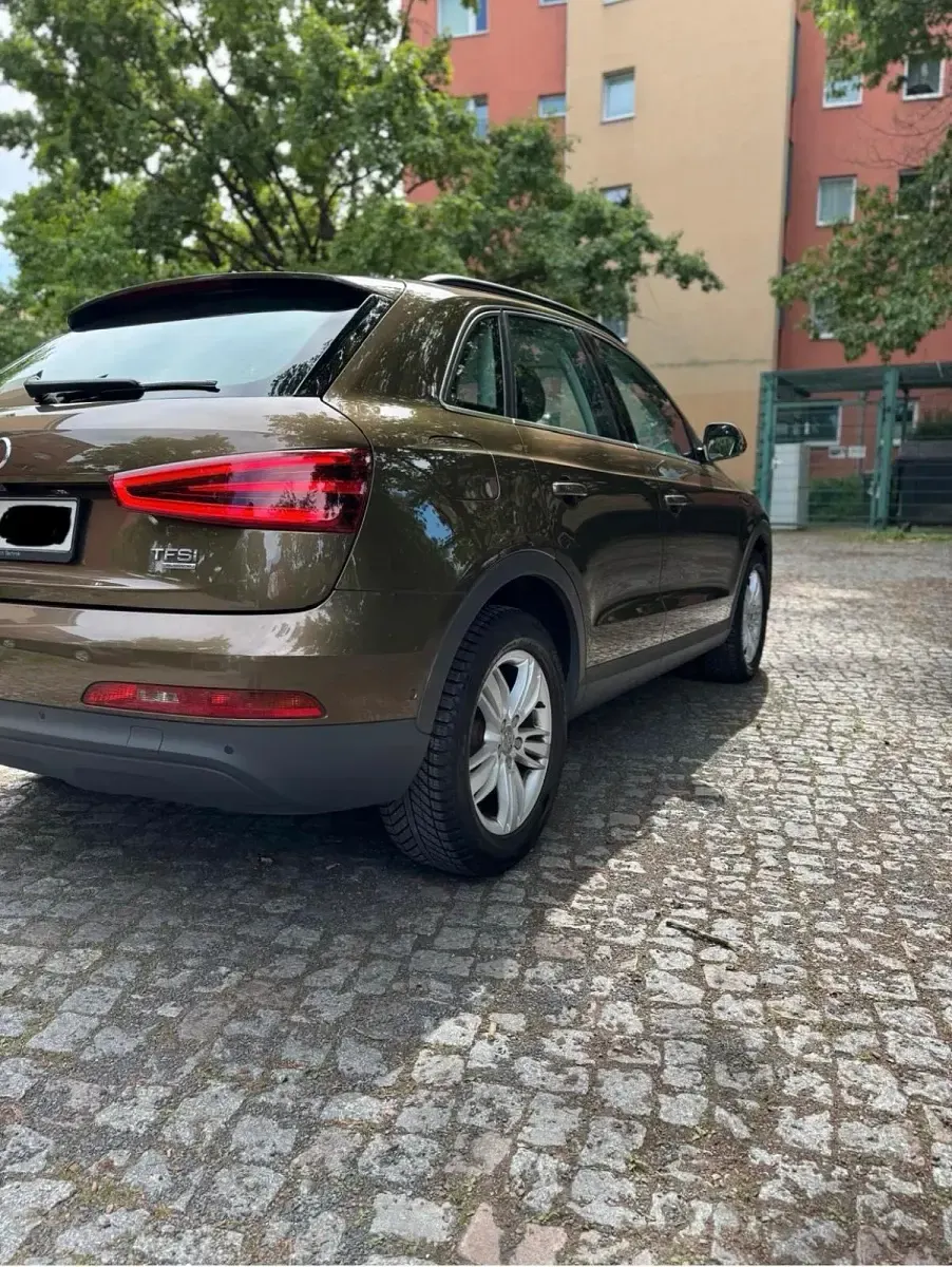 Gebraucht Audi Q3 Ambiente 170 PS (125 kW) 2012 Braun SUV