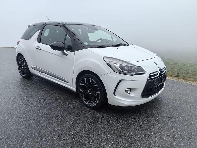 Gebraucht Citroën DS3 Sport Chic 165 PS (121 kW) 2016 Weiß Limousine
