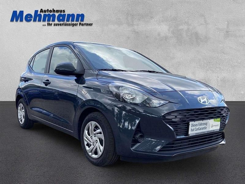 Gebraucht Hyundai i10 Select 63 PS (46 kW) 2025 Grau Kleinwagen