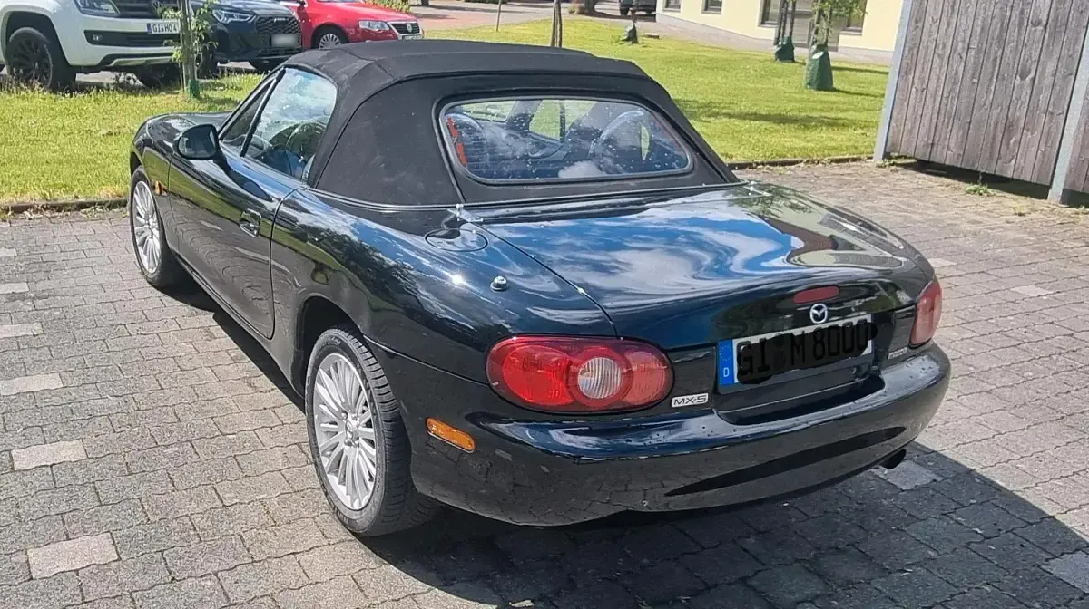 Occasion Mazda MX5 110 ch (80 kW) 2005 Noir Cabriolet