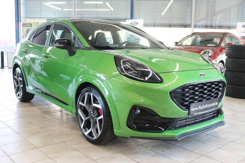 Grün Gebraucht 2022 Ford Puma ST Limousine | 24.890 € (Fairer Preis) - Bild 1/4