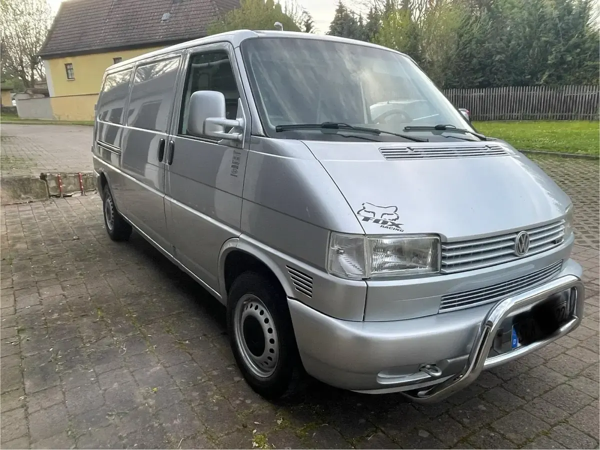 Gebraucht VW T4 102 PS (75 kW) 2001 Silber Van