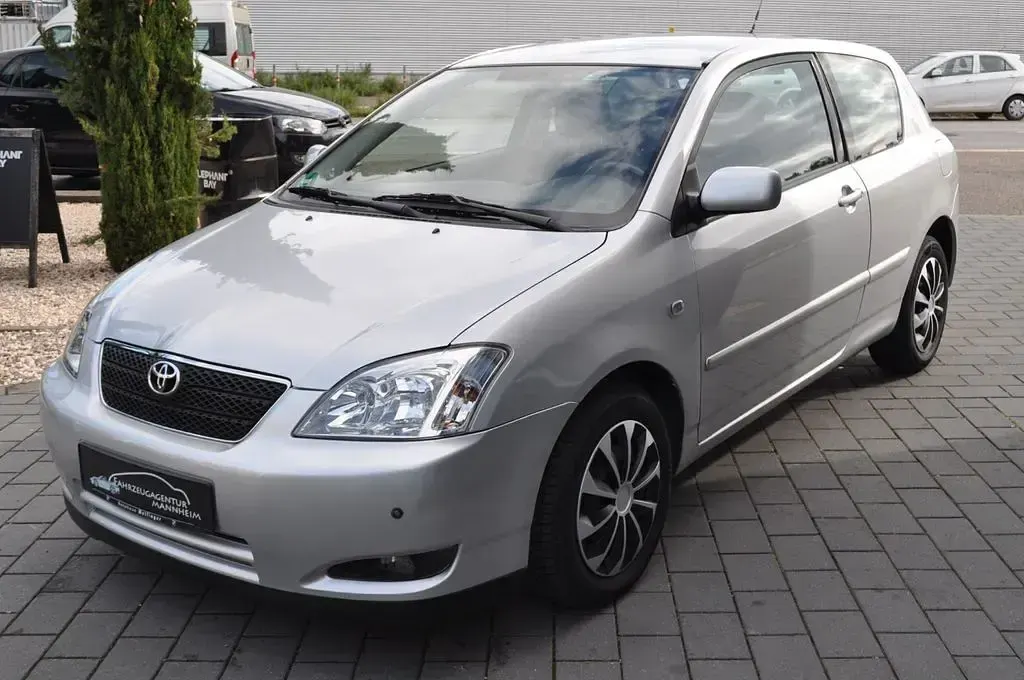 Occasion Toyota Corolla 110 ch (80 kW) 2002 Argent Citadine