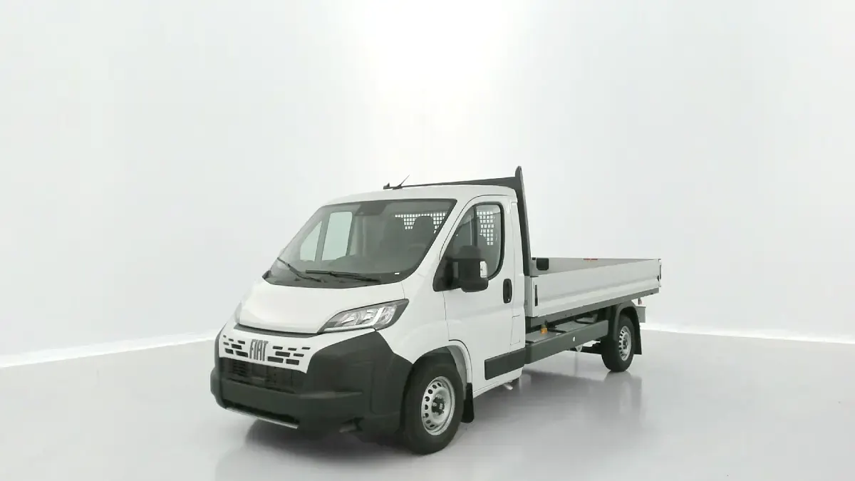 Neu Fiat Ducato 140 PS (102 kW) 2025 Blanc Van