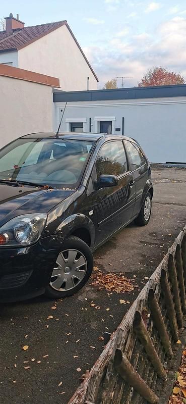 Gebraucht Ford Fiesta 60 PS (44 kW) 2008 Schwarz Kleinwagen