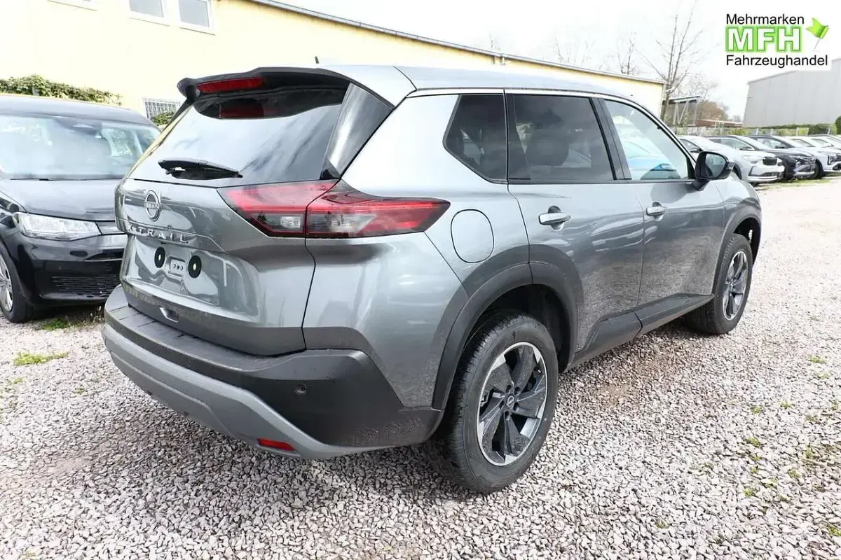 Neu Nissan X-Trail 360º 163 PS (119 kW) 2026 Dark grey metallic SUV