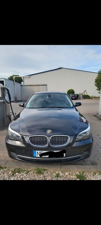 Schwarz Gebraucht 2008 BMW 523 Limousine | 4.390 € (Guter Preis) - Bild 1/4