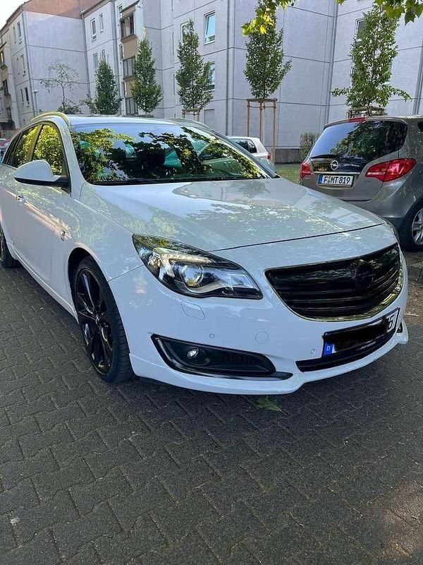 Weiß Gebraucht 2014 Opel Insignia OPC Limousine | 8.000 € (Guter Preis) - Bild 1/4