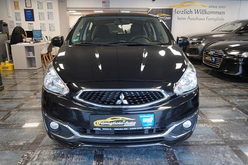 Gebraucht Mitsubishi Space Star Diamant Edition 71 PS (52 kW) 2016 Schwarz Kleinwagen