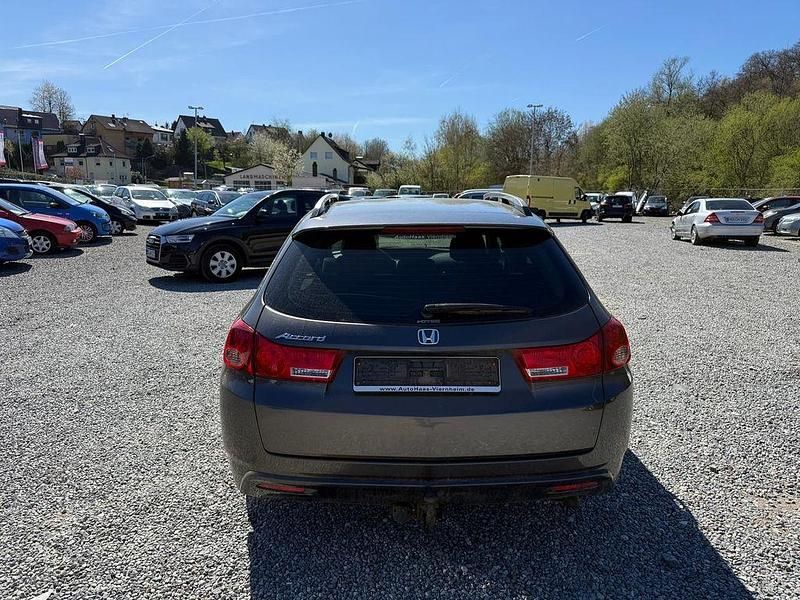 Gebraucht Honda Accord Elegance 150 PS (110 kW) 2009 Grau Kombi