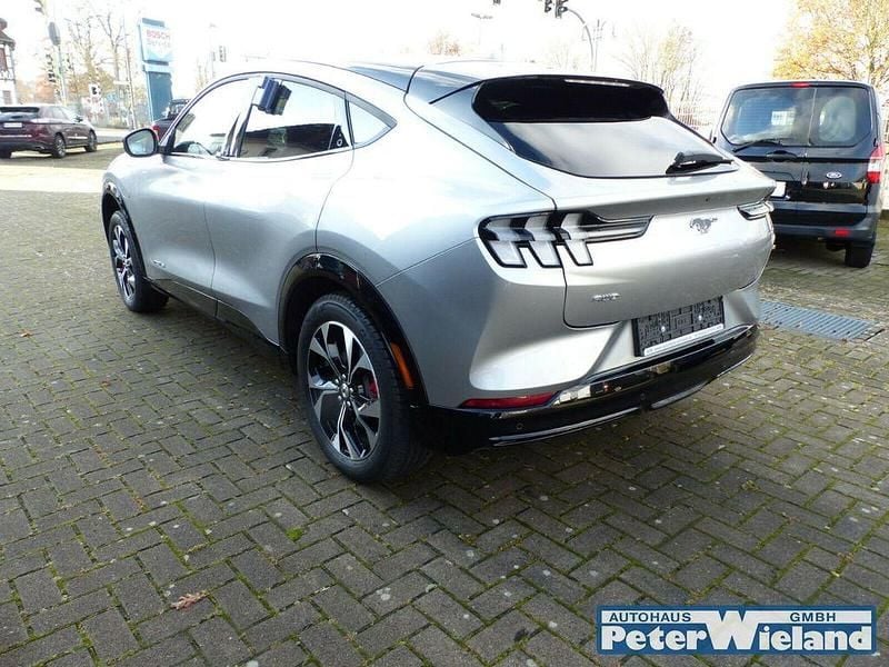 Gebraucht Ford Mustang Mach-E 197 kW (269 PS) 2021 Silber SUV