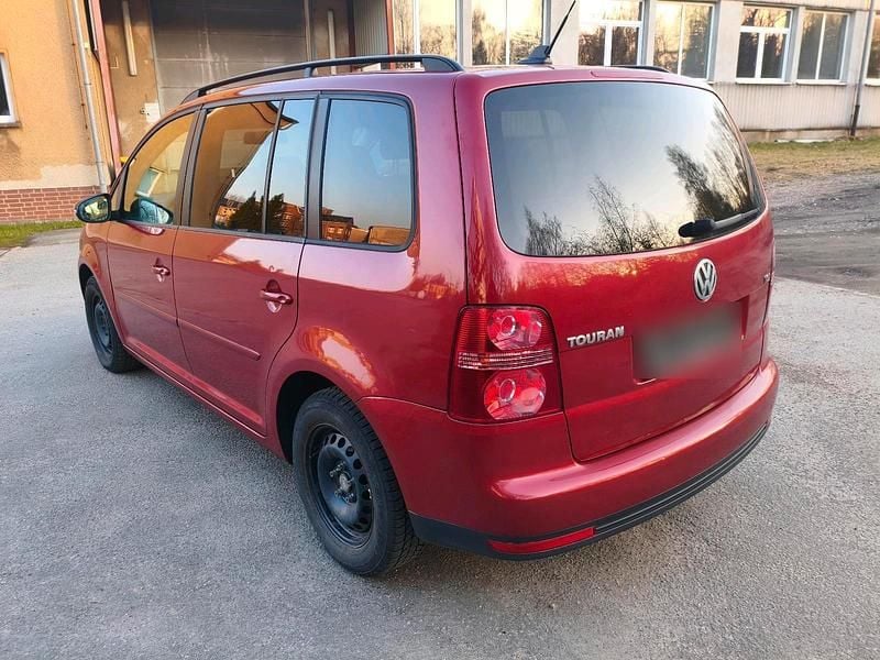 Gebraucht VW Touran 140 PS (102 kW) 2010 Van / Kleinbus
