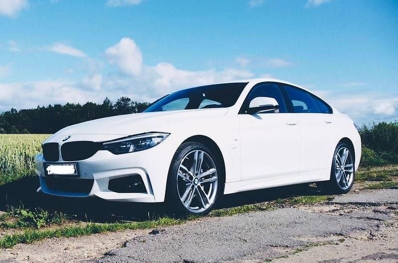 Weiß Gebraucht 2021 BMW 440 M Sport Coupé | 35.749 € (Fairer Preis) - Bild 1/4