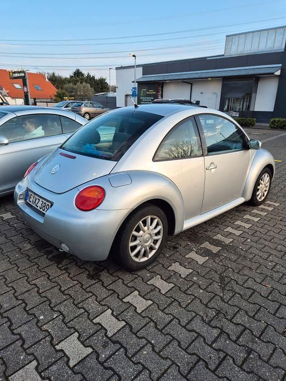 Gebraucht VW Beetle 105 PS (77 kW) 2004 Silber Kleinwagen