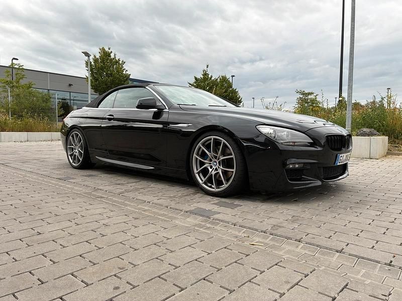Schwarz Gebraucht 2011 BMW 640 Cabriolet M Sport Cabrio | 24.700 € (Fairer Preis) - Bild 1/4