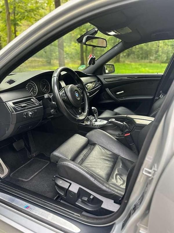 Gebraucht BMW 525 197 PS (144 kW) 2007 Limousine