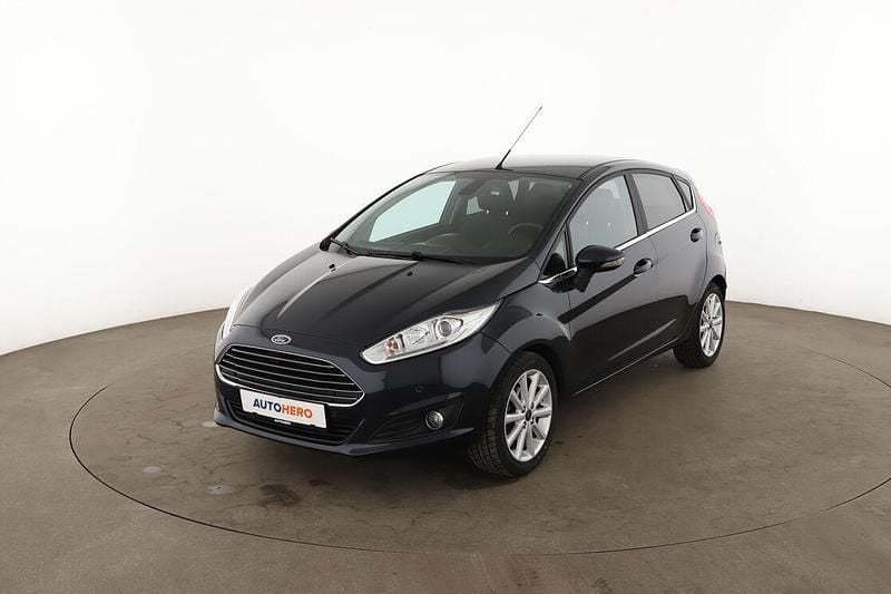 Gebraucht Ford Fiesta Titanium 125 PS (91 kW) 2017 Grau Limousine